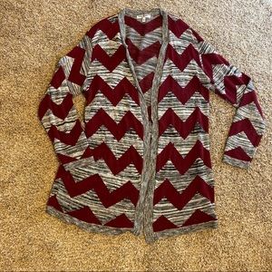 Maroon and grey zig zag cardigan Sz 1X